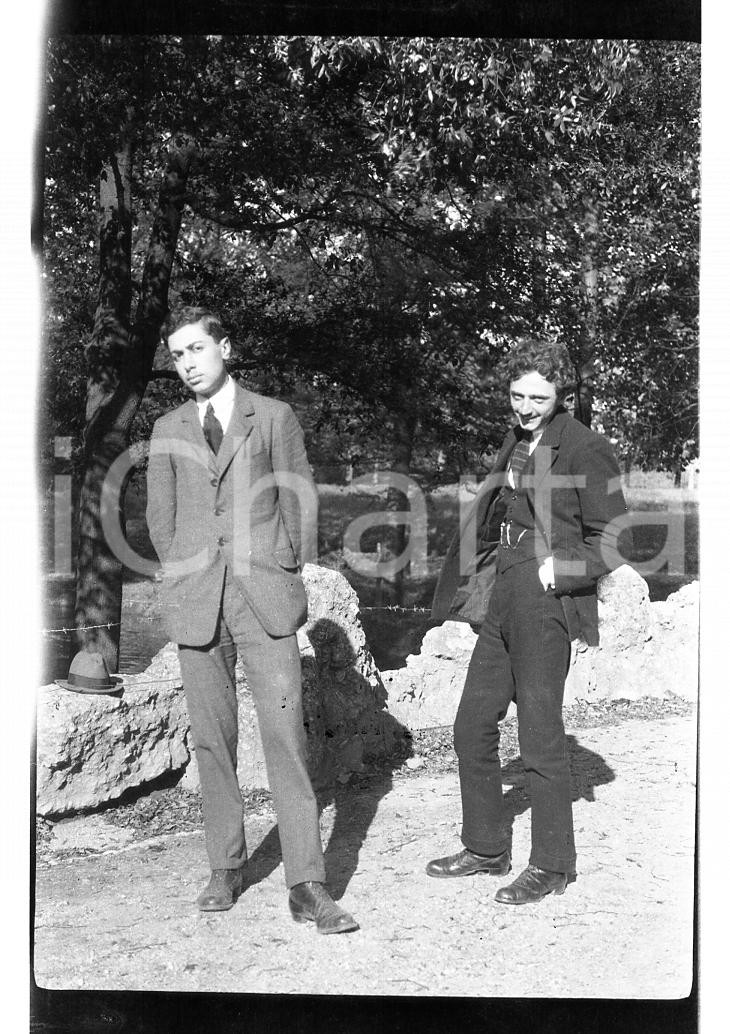 Fotografia d epoca originale 1920 MILANO Studenti MERAZZA e MINOLI a parco Sempione 6x9cm NEGATIVO ORIGINALE 1