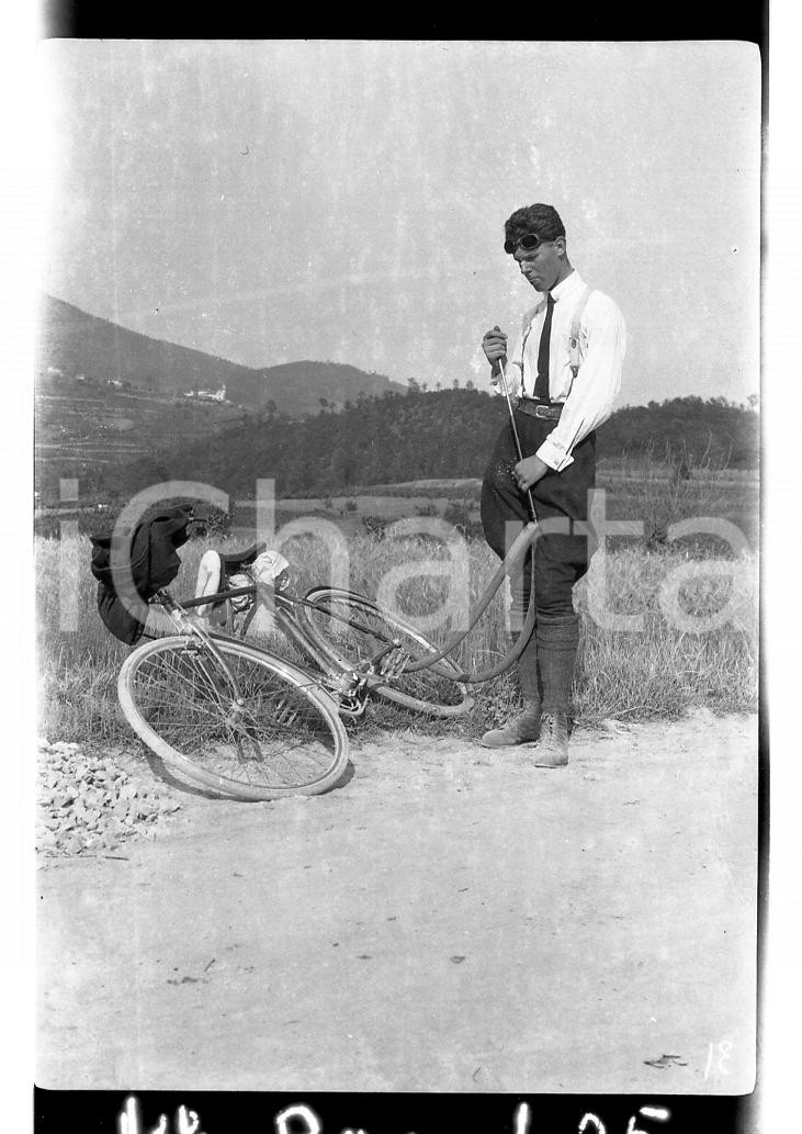 6x9cm NEGATIVO ORIGINALE * 1920 CAMERLATA Foratura gomma su strada sterrata