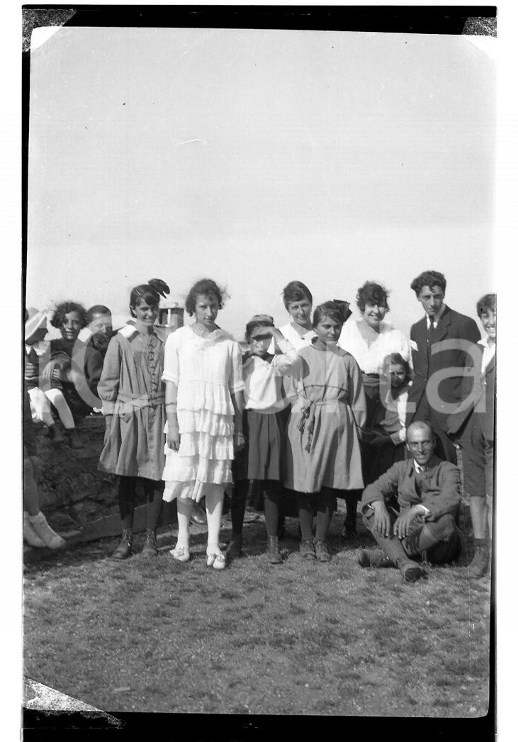 Fotografia d epoca originale 1920 MONTE GENEROSO Lugano  In gita sul monte 1 NEGATIVO ORIGINALE 1