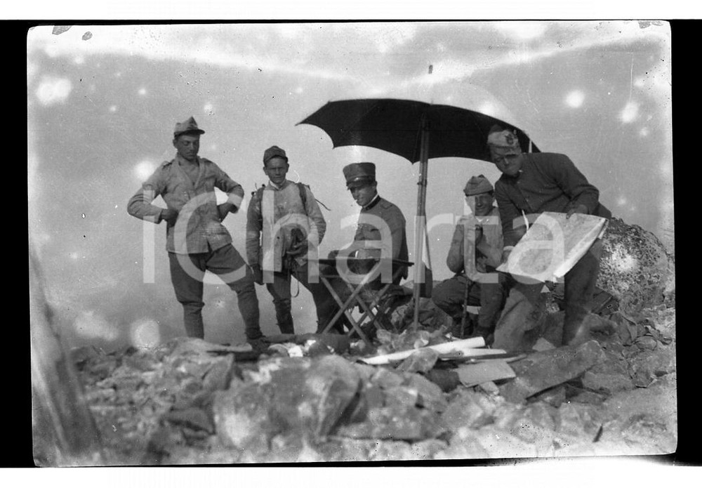 Fotografia d epoca originale 1926 MONTE BERTRAND CN Ufficiale e artiglieri NEGATIVO ORIGINALE 1