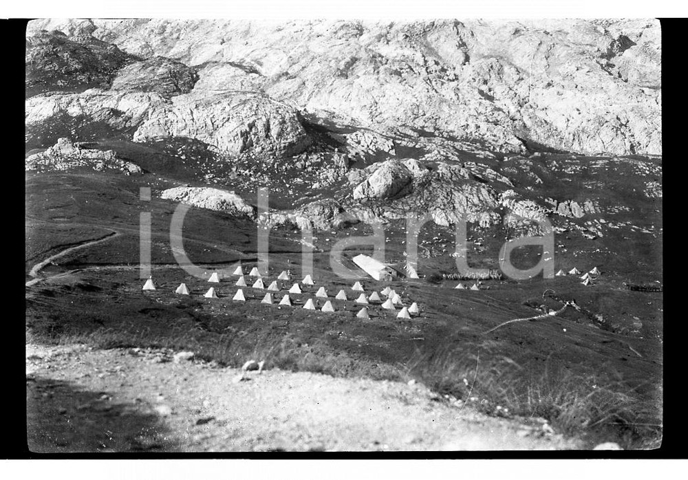Fotografia d epoca originale 1926 MONTE BERTRAND CN Accampamento militare NEGATIVO ORIGINALE 1