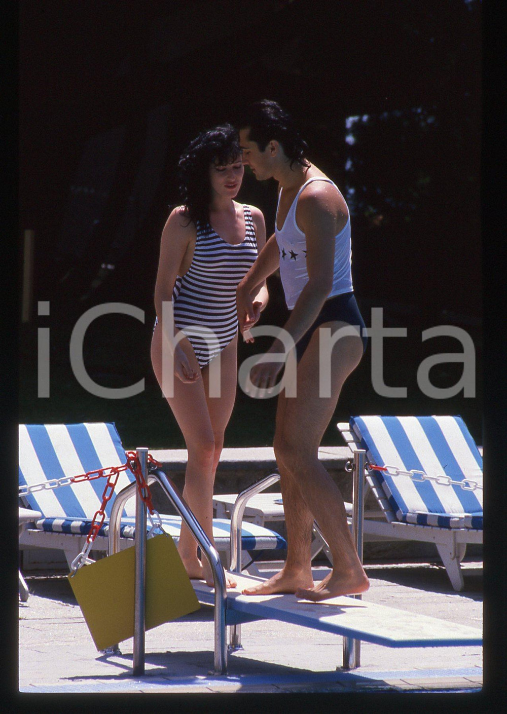 Fotografia d epoca originale 35mm vintage slide1988 GOSSIP Scarlett VON WOLLENMANN e SCIALPI in piscina 5 1