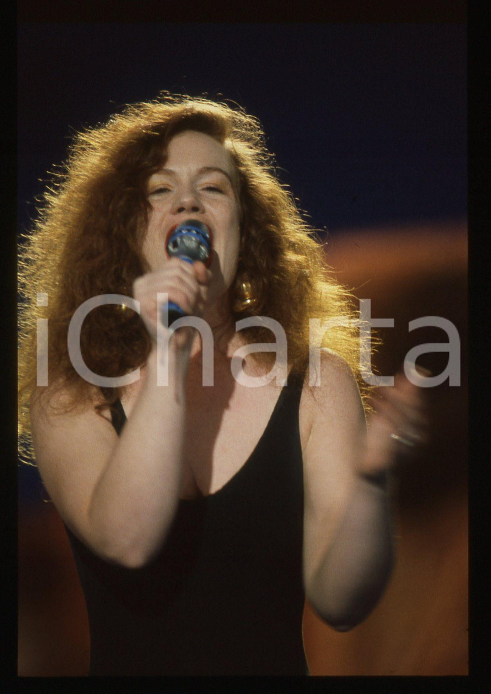 35mm vintage slide* 1990 SANREMO Sarah Jane MORRIS al Teatro Ariston (2)