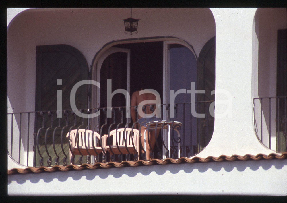35mm vintage slide* 1990ca GOSSIP Rosario FIORELLO paparazzato in vacanza (2)