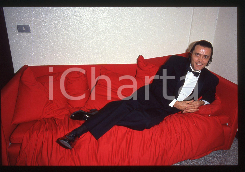 35mm vintage slide* 1990ca COSTUME Gianni NAZZARO Ritratto del cantante (12)