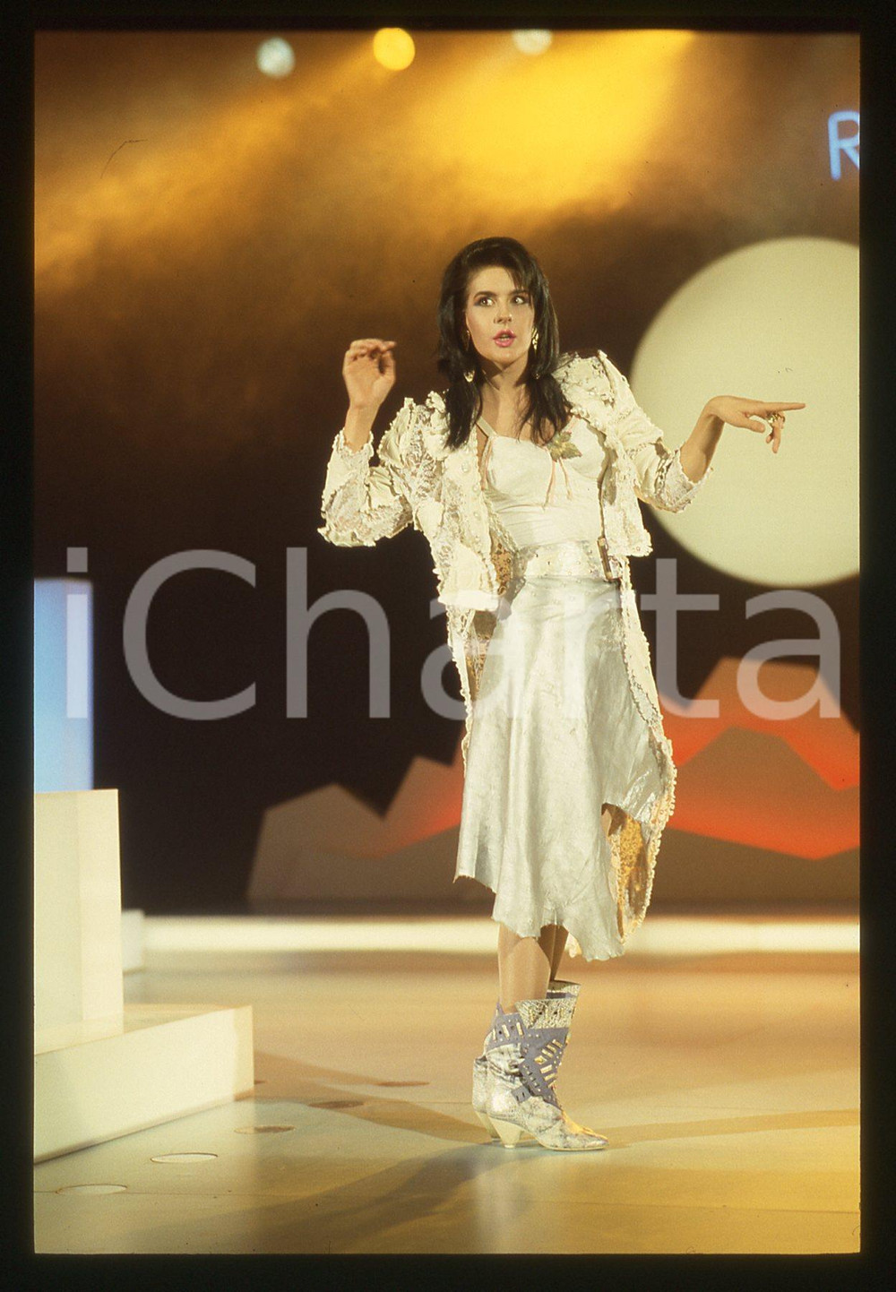 35mm vintage slide* 1986 RAI 1 DISCORING Valerie DORE Ritratto della cantante 5