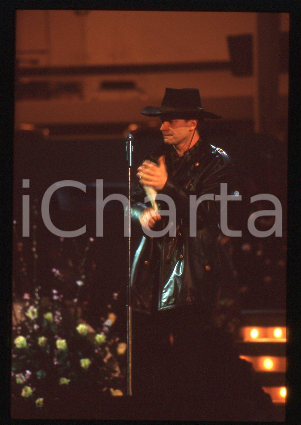 35mm vintage slide* 1995 SANREMO STING Gordon SUMNER sul palco dell'Ariston (1)