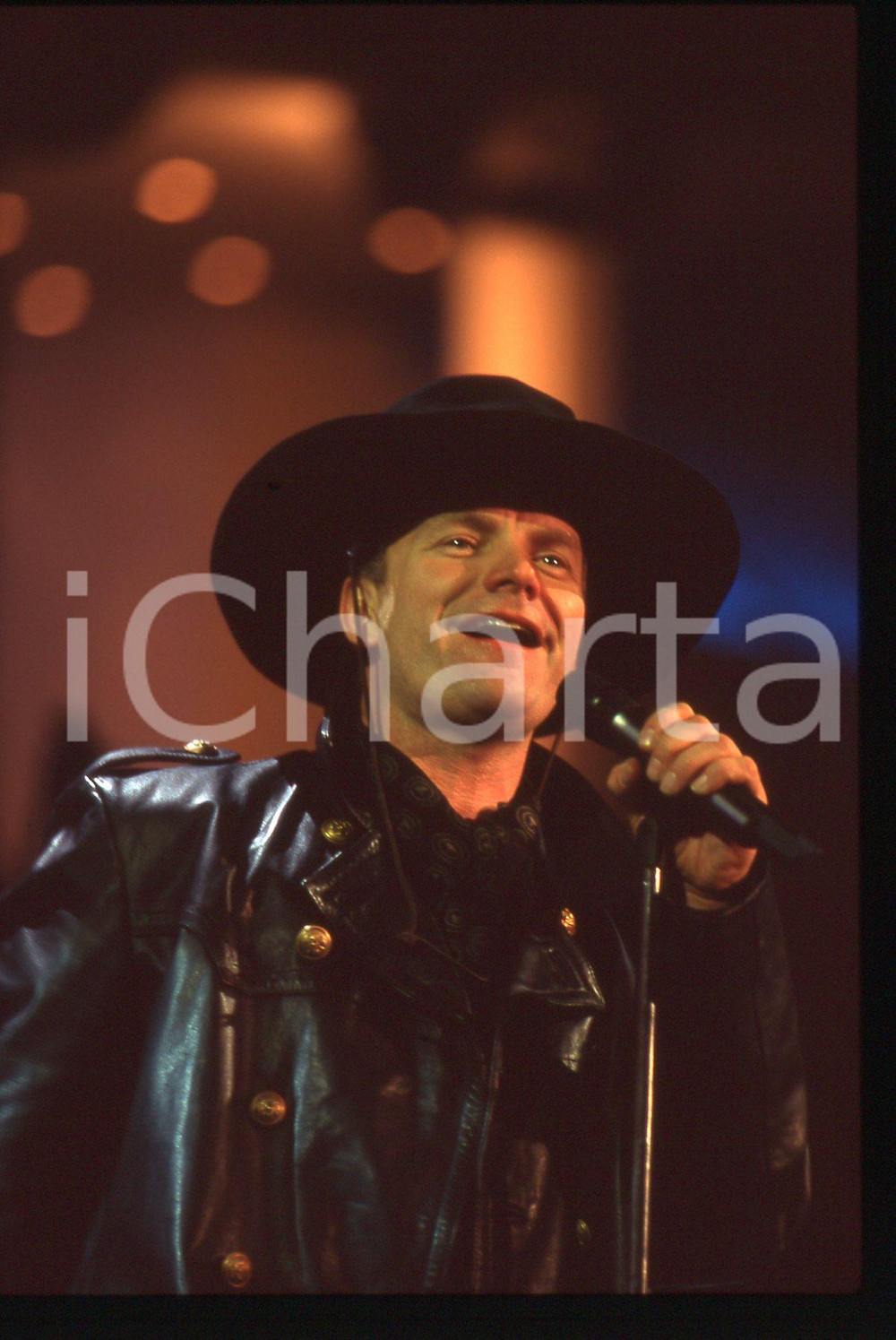 35mm vintage slide* 1995 SANREMO STING Gordon SUMNER sul palco dell'Ariston (2)