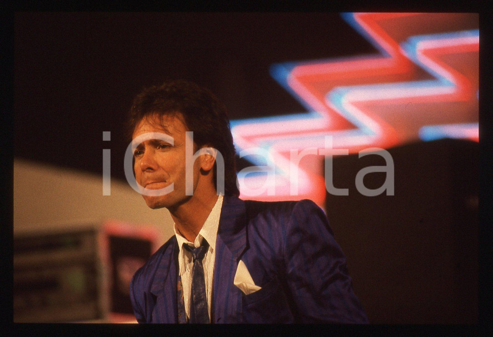 35mm vintage slide* 1989 SANREMO Cliff RICHARD sul palco del PALABARILLA (13)