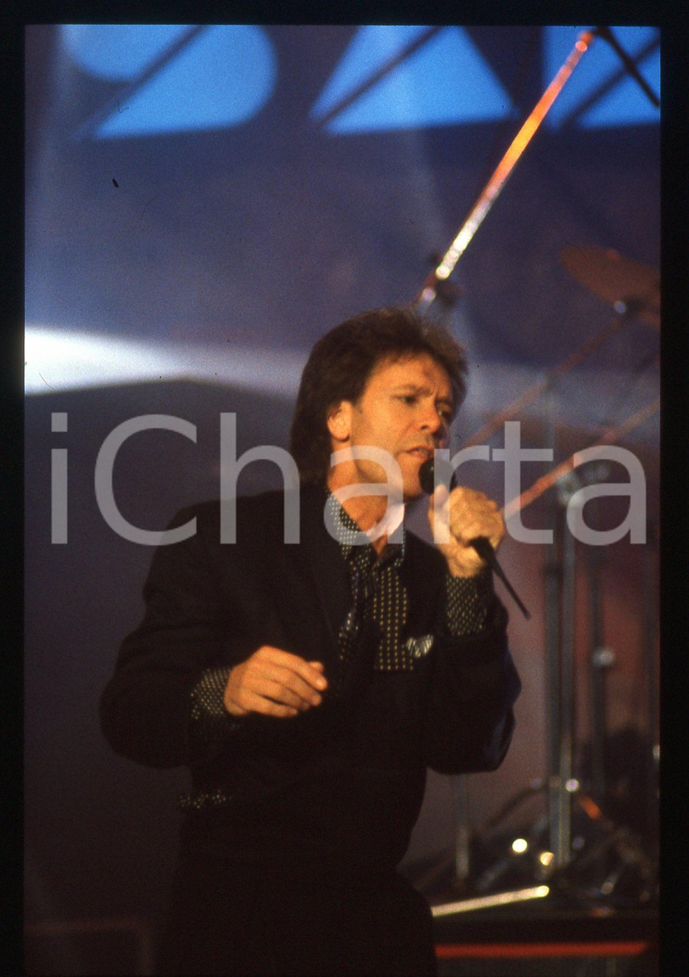 35mm vintage slide* 1989 SANREMO Cliff RICHARD sul palco del PALABARILLA (67)