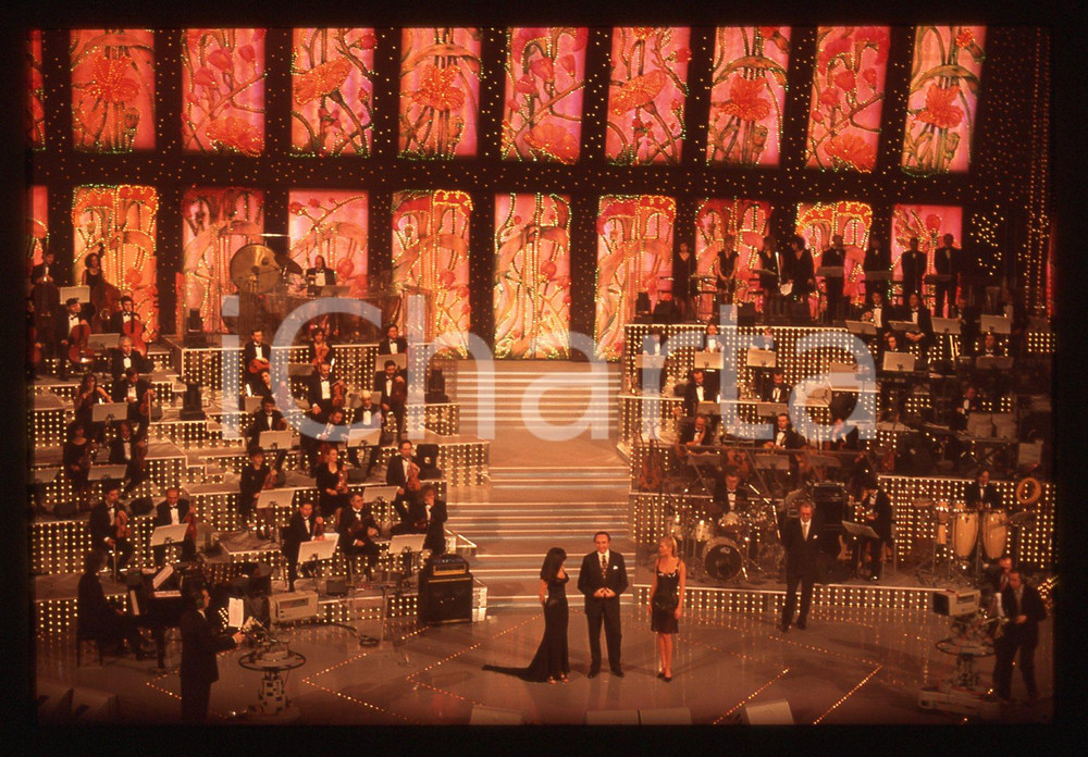 Fotografia d epoca originale 35mm vintage slide1996 SANREMO Pippo BAUDO Sabrina FERILLI Valeria MAZZA 2 1