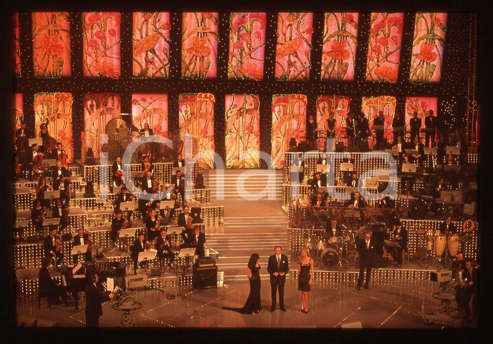 Fotografia d epoca originale 35mm vintage slide1996 SANREMO Pippo BAUDO Sabrina FERILLI Valeria MAZZA 4 1