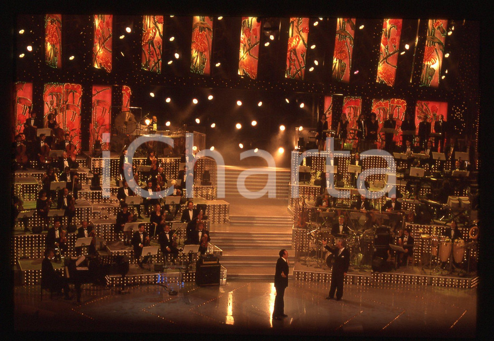 Fotografia d epoca originale 35mm vintage slide1996 SANREMO Pippo BAUDO e Pippo CARUSO sul palco 3 1