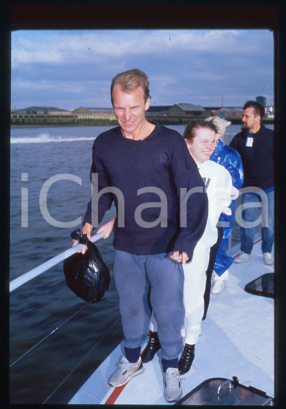 35mm vintage slide* 1990ca MUSICA - STING Gordon SUMNER in barca - Ritratto