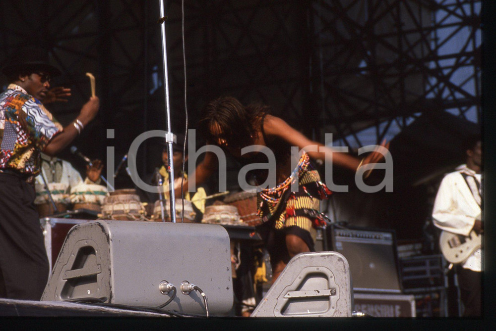 35mm vintage slide* 1988 TORINO Youssou N'DOUR band - Human Rights Now tour (3)