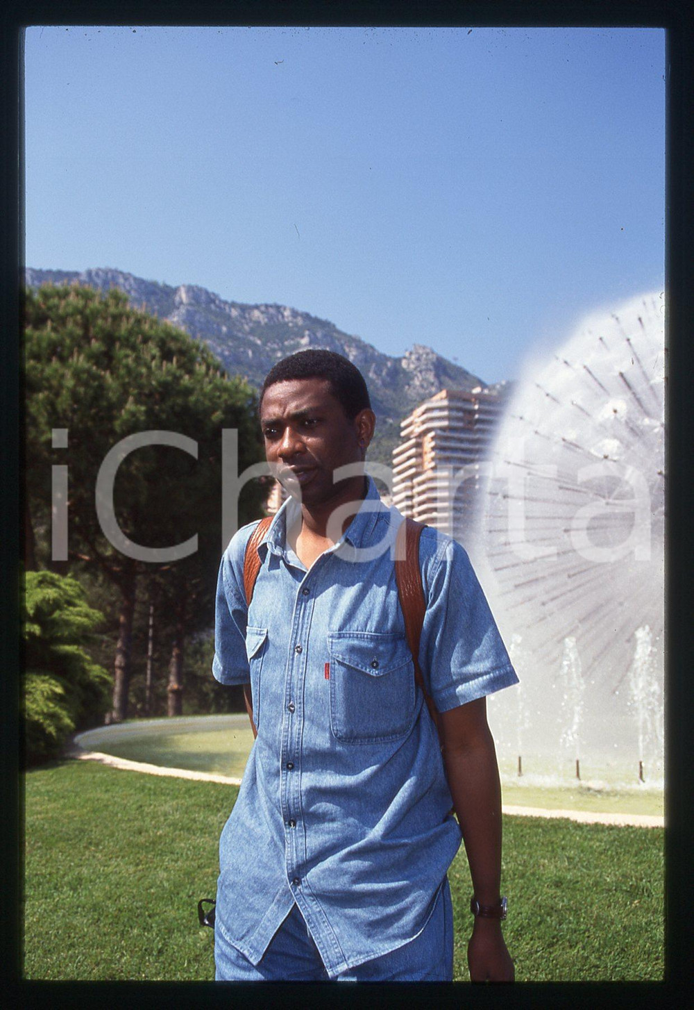 35mm vintage slide* 1990ca COSTUME Youssou N'DOUR Ritratto del cantante (6)