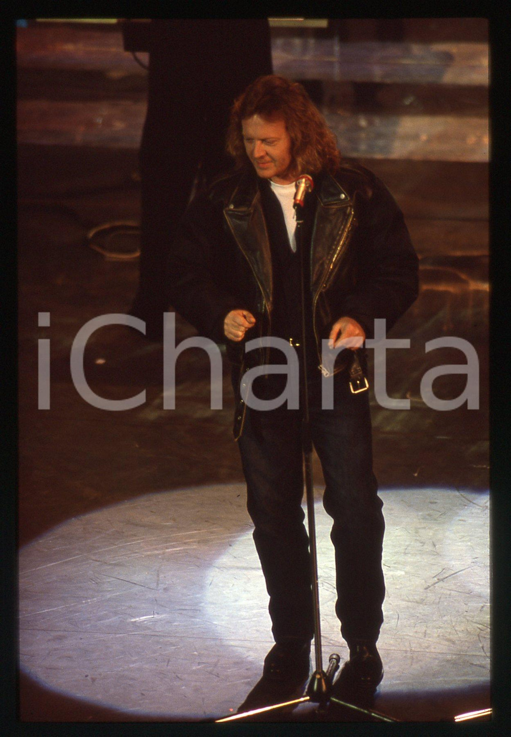 35mm vintage slide* 1991 SANREMO Umberto TOZZI sul palco del Teatro Ariston (11)