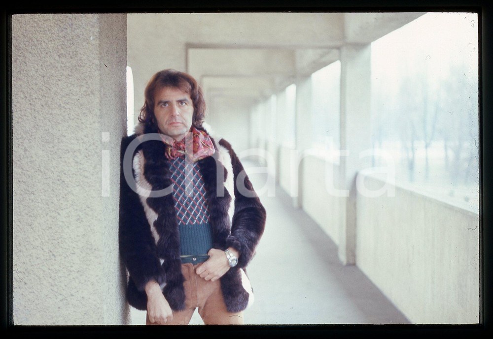35mm vintage slide* 1975ca ITALIA COSTUME Patrick SAMSON Ritratto del cantante 6
