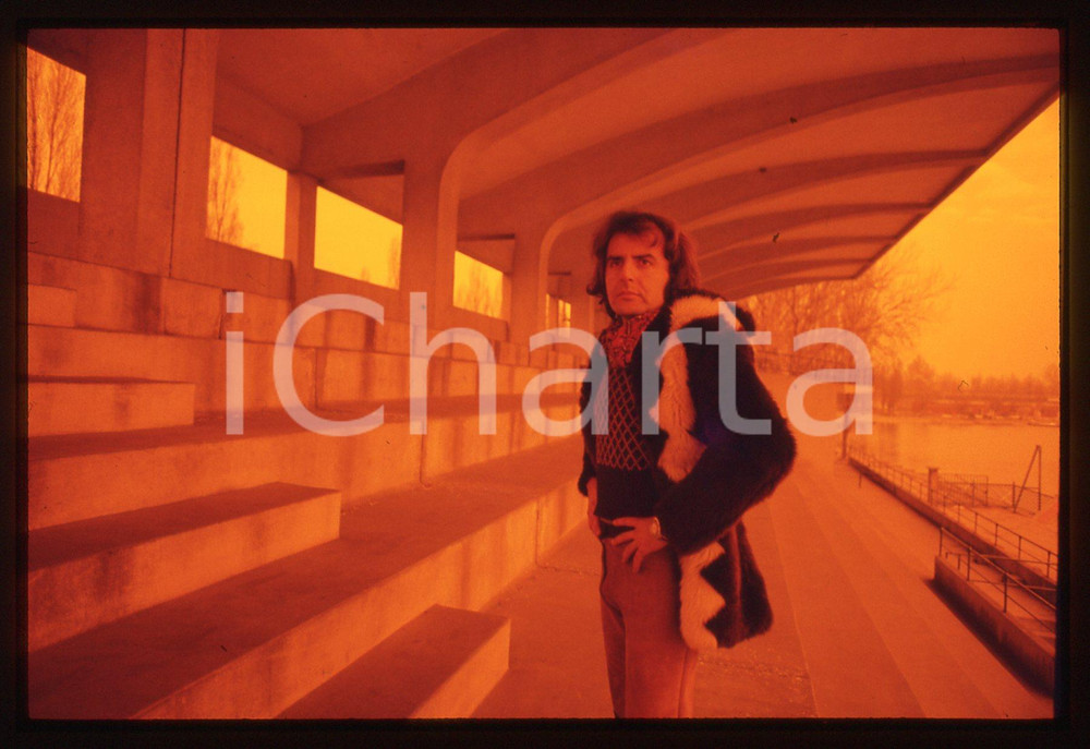 35mm vintage slide* 1975ca ITALIA COSTUME Patrick SAMSON Ritratto del cantante 7