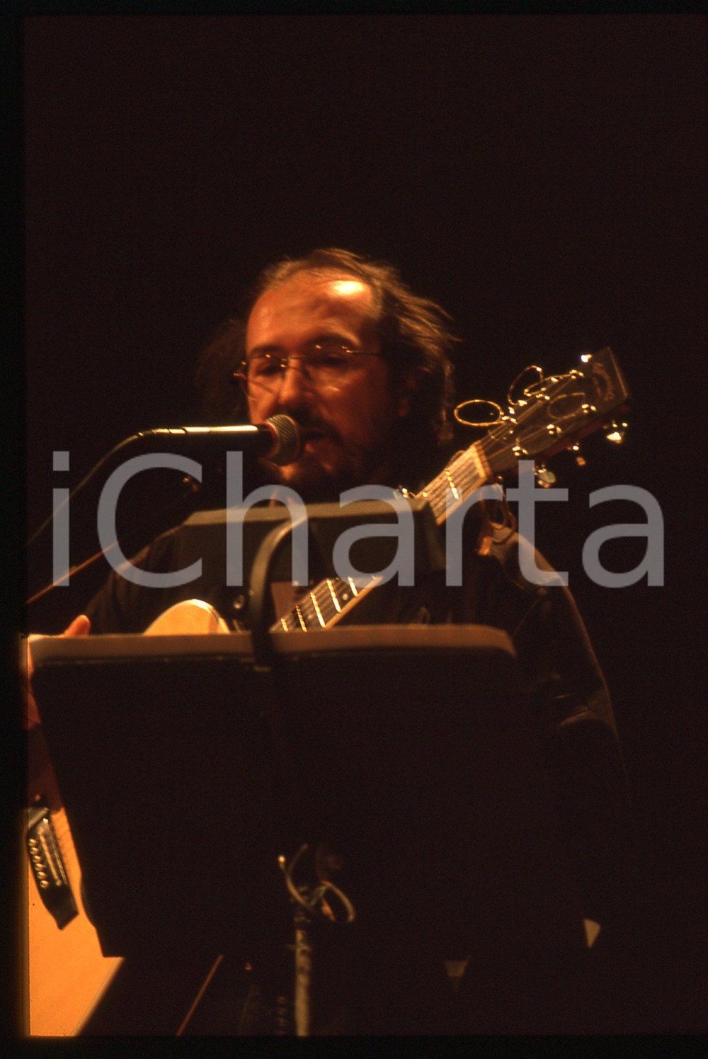 35mm vintage slide* 1988 SANREMO Claudio LOLLI sul palco del CLUB TENCO (2)