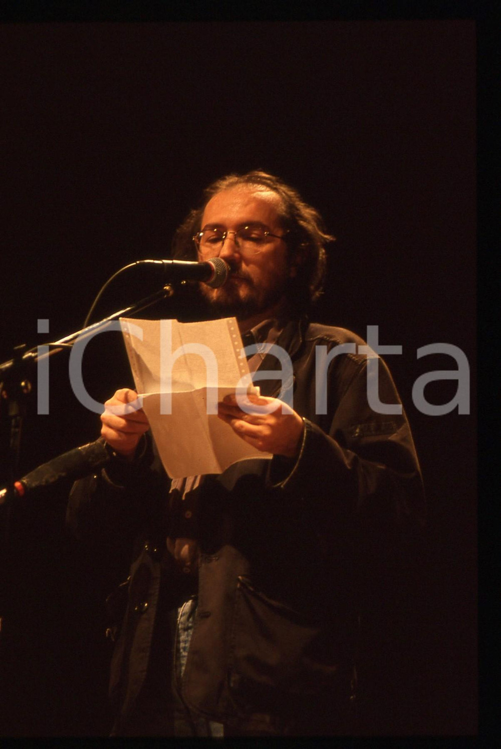 35mm vintage slide* 1988 SANREMO Claudio LOLLI sul palco del CLUB TENCO (15)