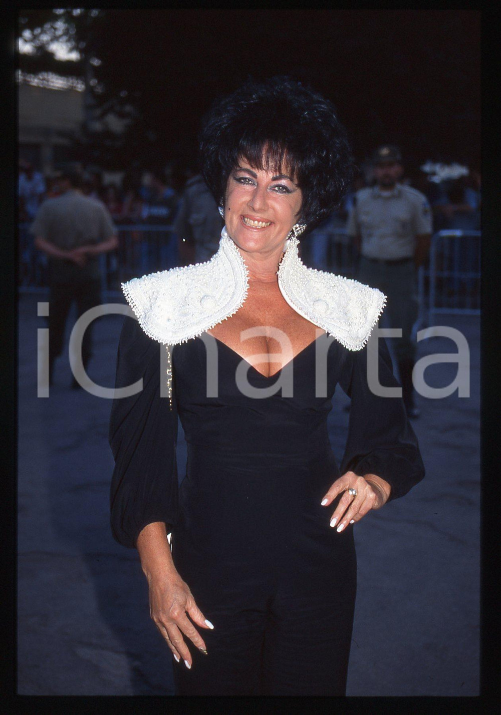 35mm vintage slide* 1995ca COSTUME Marina CASTELNUOVO sosia di Liz TAYLOR