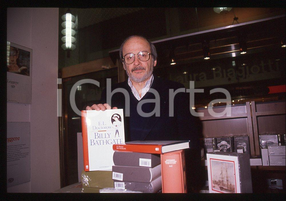 35mm vintage slide*1989 MILANO Edgar DOCTOROW presenta romanzo "Billy Bathgate"2