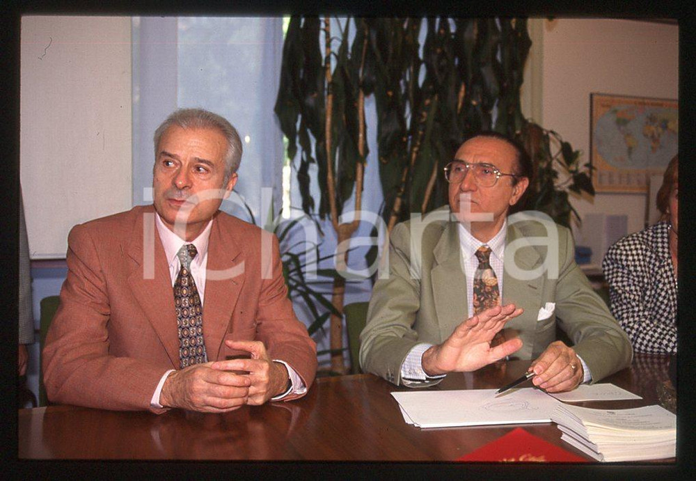 35mm vintage slide* 1996 MILANO RHO Pippo BAUDO e prof.SPARTA' post operazione 4