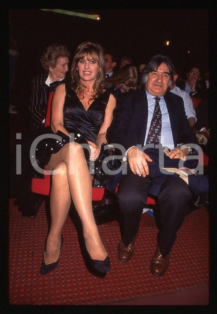 35mm vintage slide* 1990 MUSICA Tony DE VITA con la moglie 1