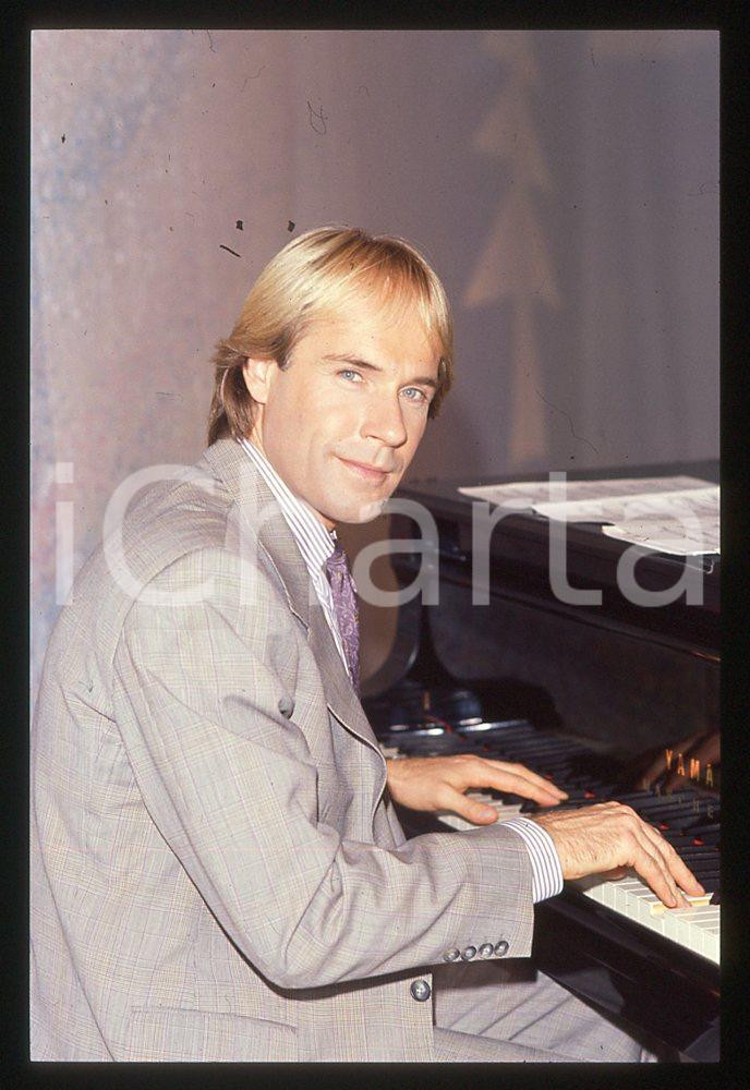35mm vintage slide*1982 MUSICA Richard CLAYDERMAN concerto in salotto privato