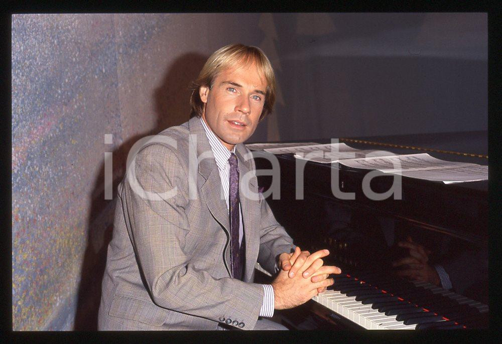 35mm vintage slide*1982 MUSICA Richard CLAYDERMAN concerto in salotto privato 10