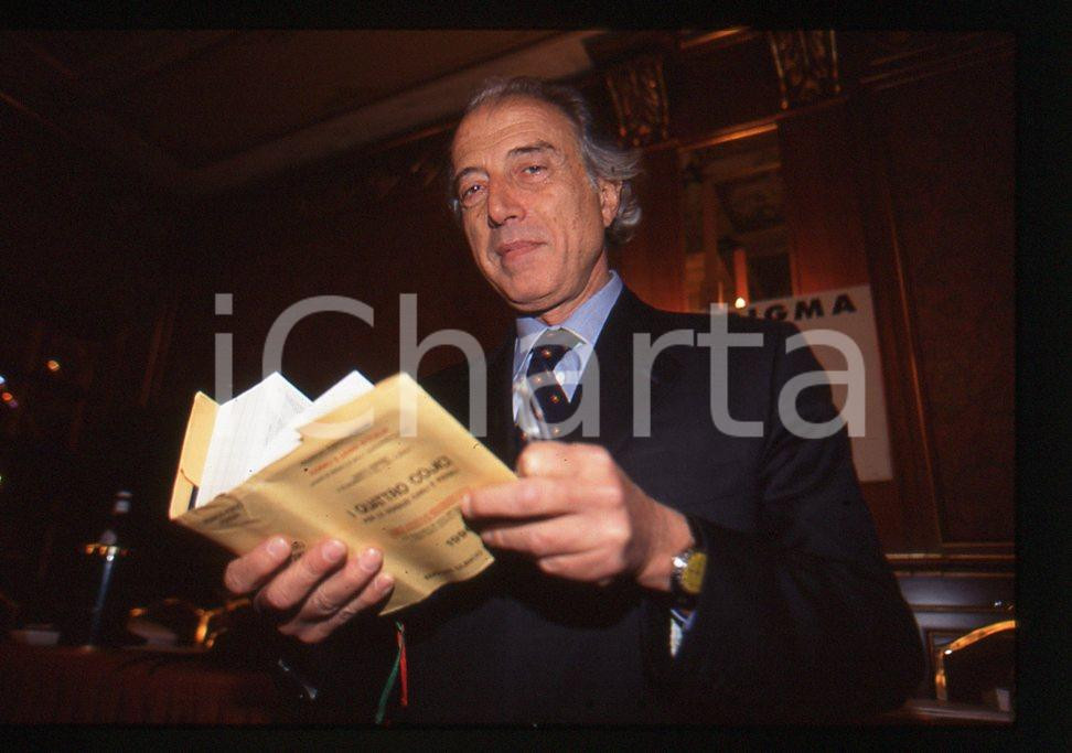 35mm vintage slide* 1996 MILANO Gaetano PECORELLA congresso  "Paradigma"