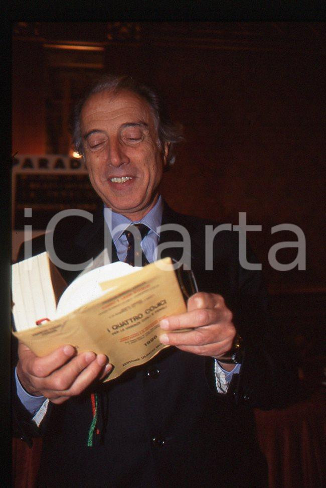 35mm vintage slide* 1996 MILANO Gaetano PECORELLA congresso  "Paradigma" 15