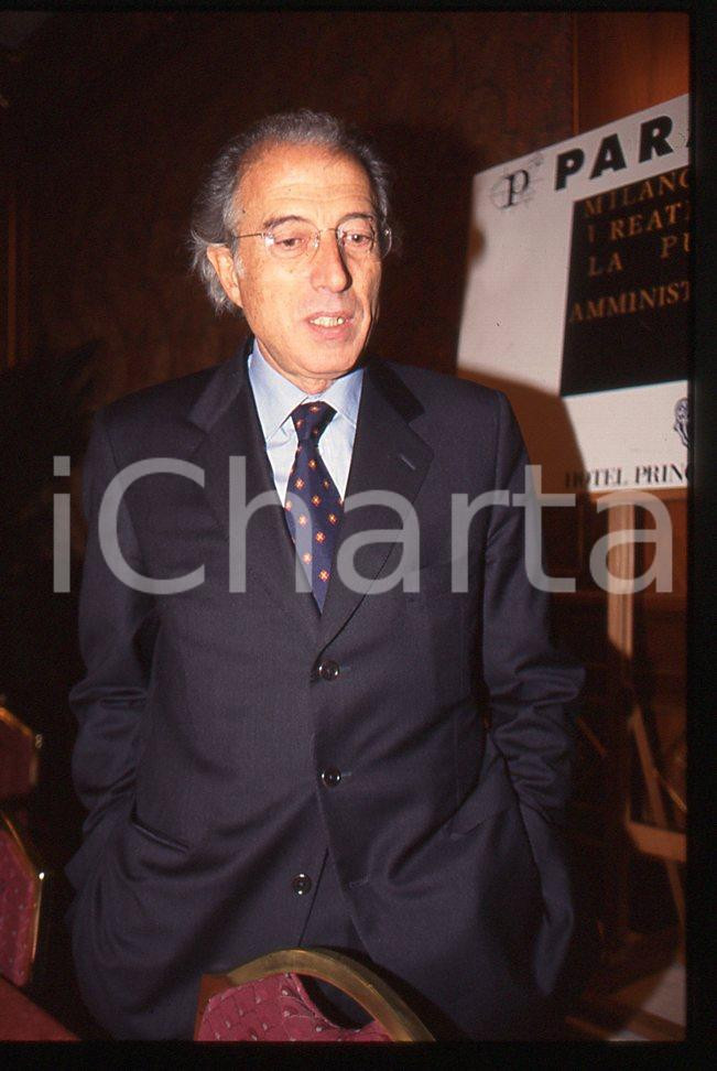 35mm vintage slide* 1996 MILANO Gaetano PECORELLA congresso  "Paradigma" 17