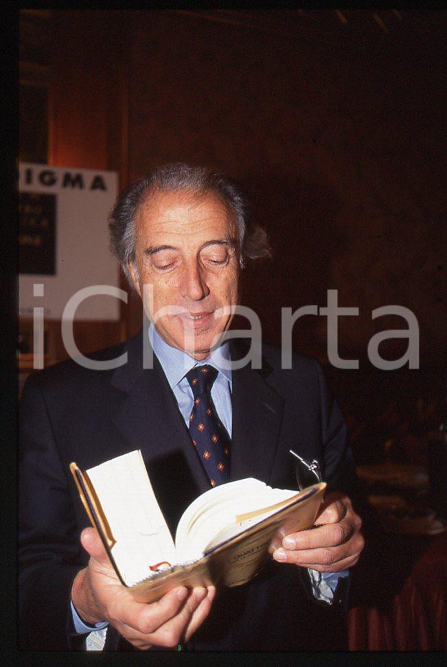 35mm vintage slide* 1996 MILANO Gaetano PECORELLA congresso  "Paradigma" 12