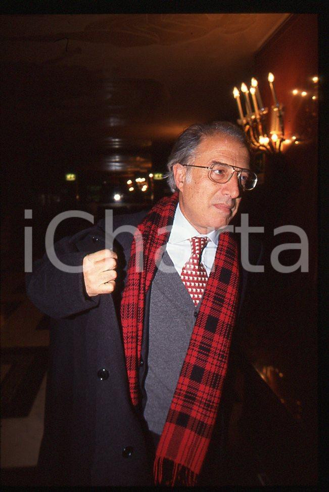 35mm vintage slide* 1999 MILANO  Gaetano PECORELLA ad un convegno 2