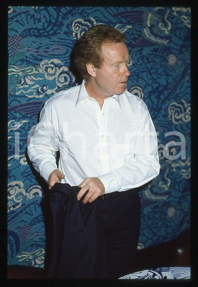 35mm vintage slide* 1987 CINEMA Ridley SCOTT al tavolo di un ristorante 9