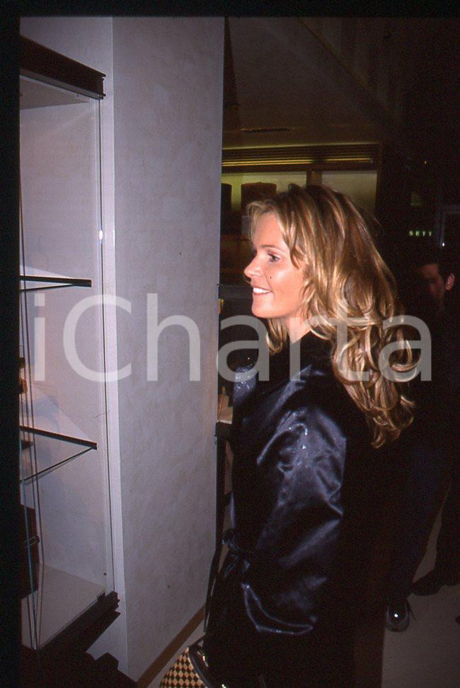 35mm vintage slide* 1990 MODA Elle MACPHERSON inaugurazione LOUIS VUITTON