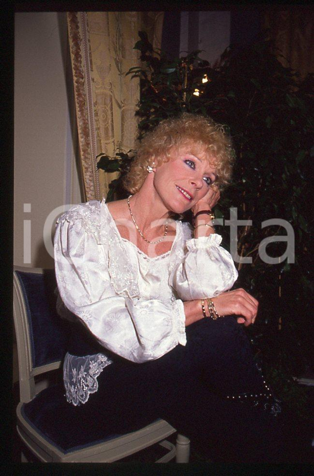 35mm vintage slide* 1990 CAMPIONE D'ITALIA Elke SOMMER 5