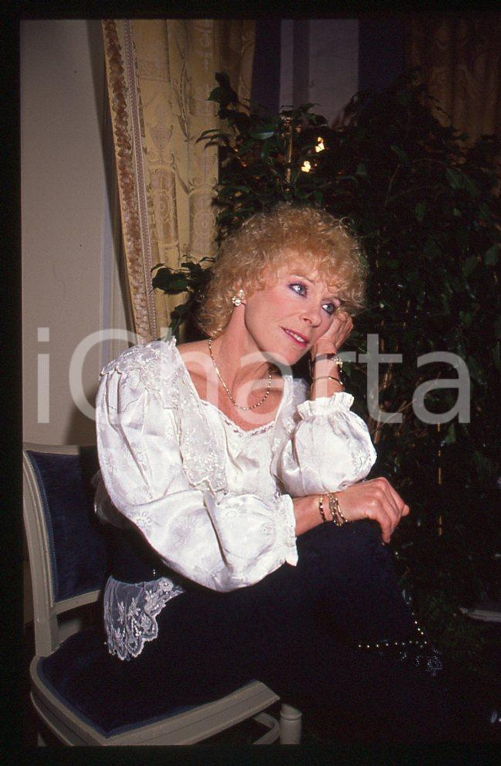 35mm vintage slide* 1990 CAMPIONE D'ITALIA Elke SOMMER