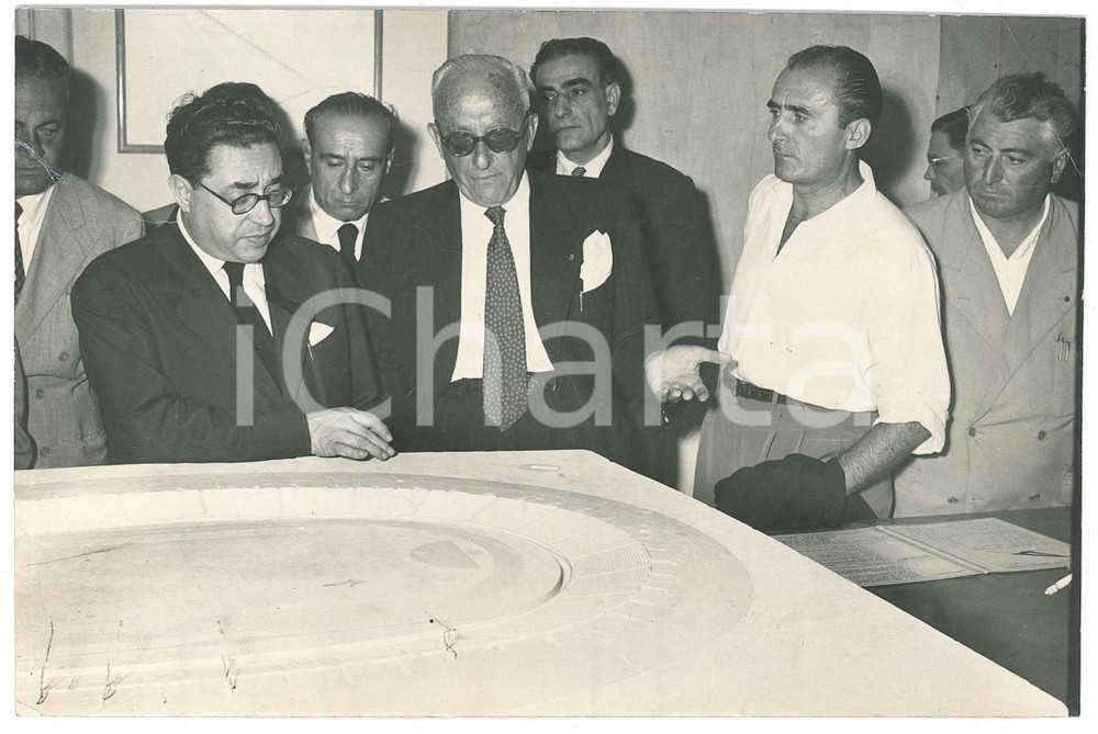 Fotografia d epoca originale 1952 NAPOLI Costruzione stadio  Ottorino BARASSI Achille LAURO Eraldo MONZEGLIO 1