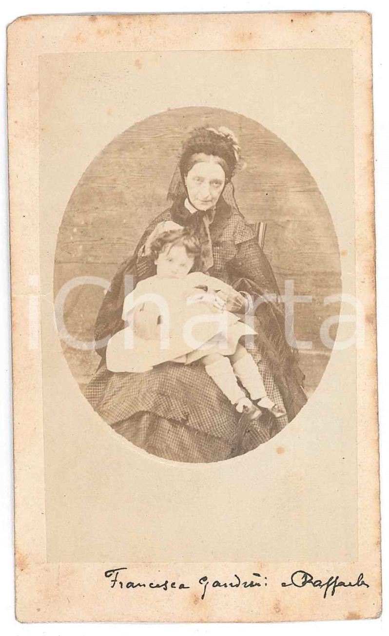 Fotografia d epoca originale 1870 ca ITALIA Ritratto di vedova con il figlio bambino  Foto CDV 1