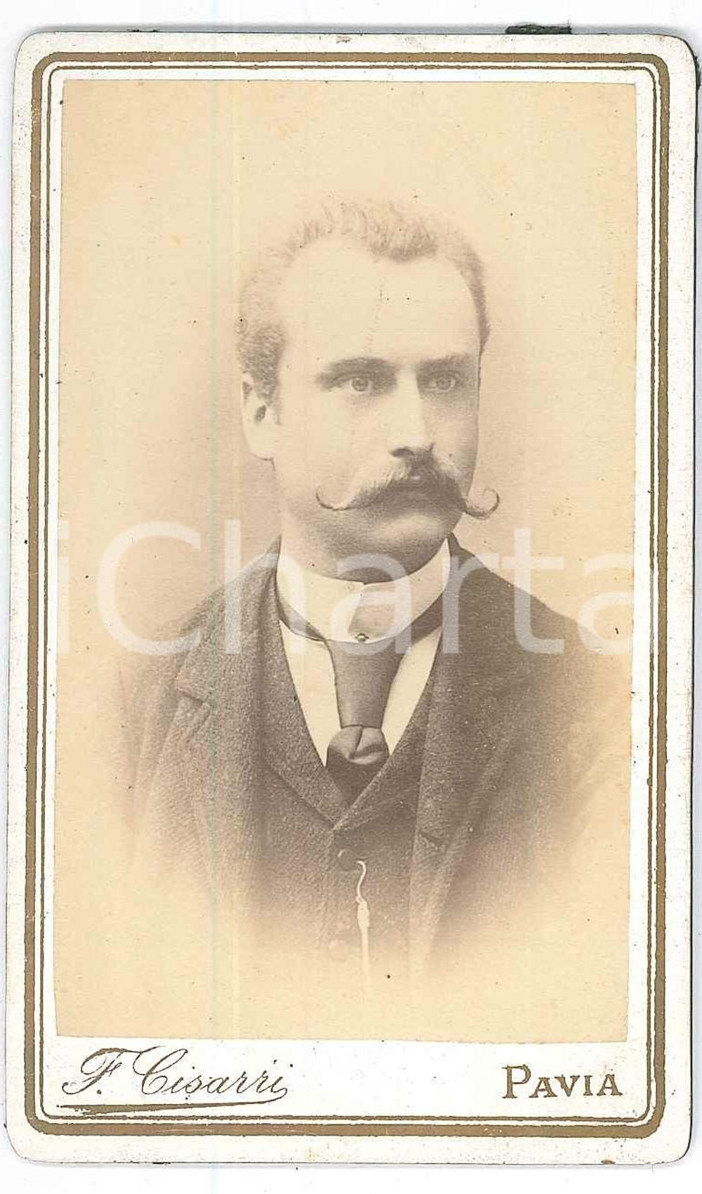 1880 ca. PAVIA -Ritratto maschile abiti eleganti *Foto Francesco CISARRI CDV (2)