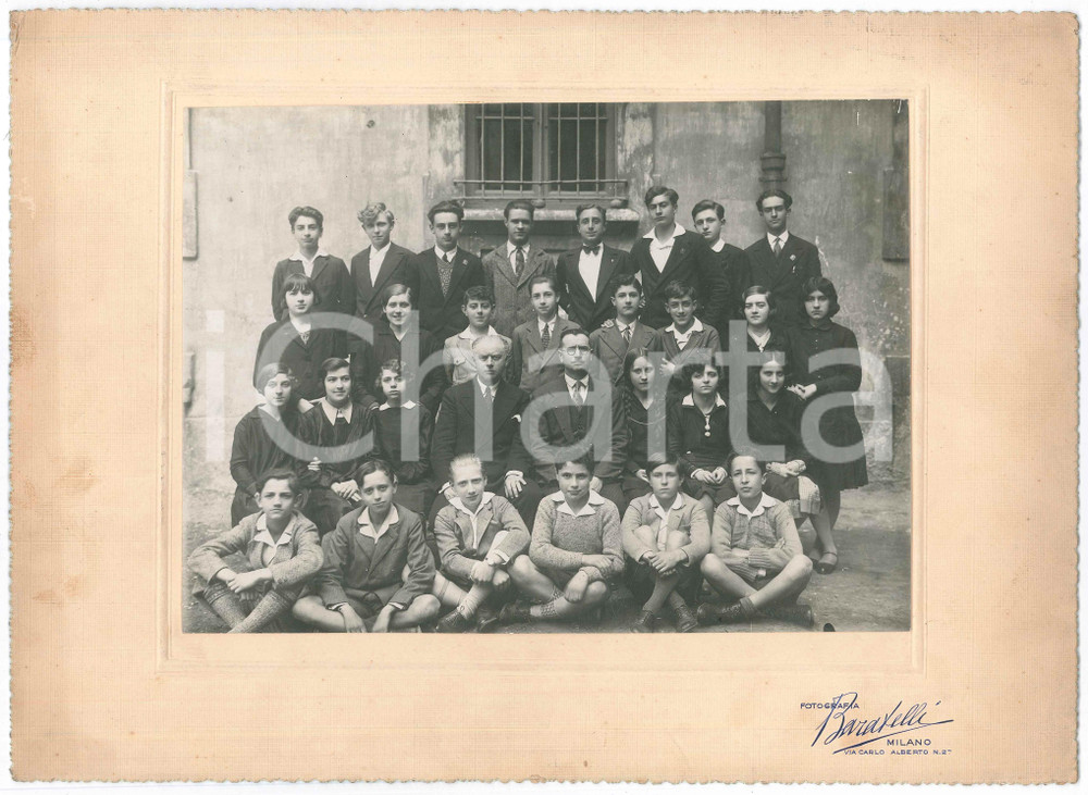Fotografia d epoca originale 1930 ca MILANO Istituto scolastico  Ritratto di classe Foto BARATELLI 34x24 cm 1
