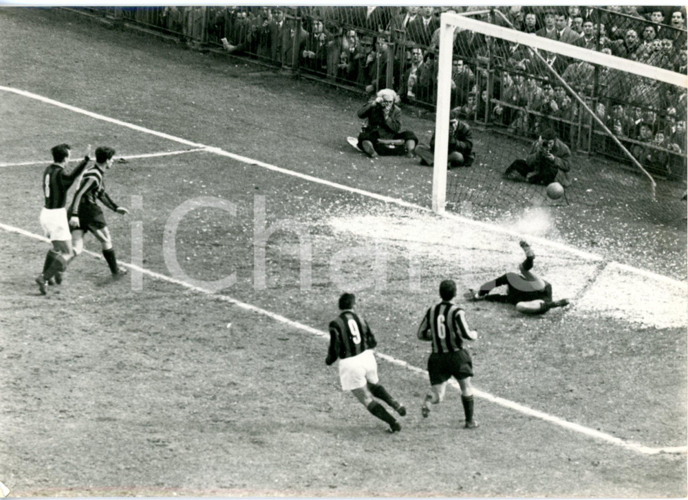 1957 CALCIO Serie A Inter-Milan 1-1 - Il goal di Gastone BEAN *Foto 18x13 cm