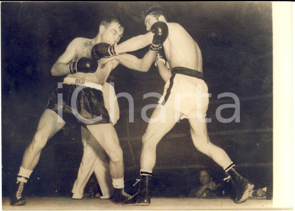 1957 BOXE PARIS Palais des Sports - Charles HUMEZ vs Germinal BALLARIN - Photo