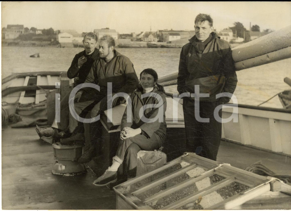 1959 ETEL Thonier à voiles SAINT-YVES - Départ expédition Mer de Corail *Photo