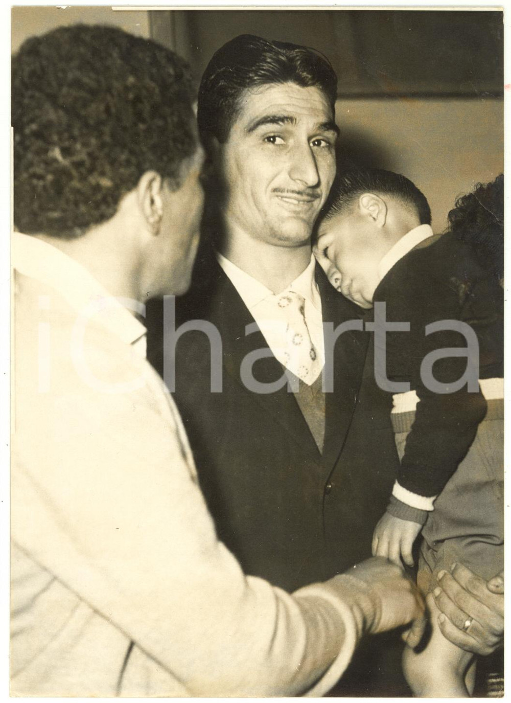 1957 FIRENZE CALCIO Arrivo di JULINHO accolto da Miguel MONTUORI *Foto 13x18 cm