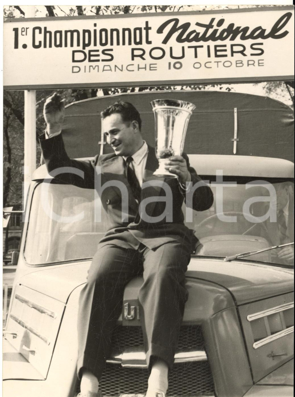 1954 PARIS Yves LEBORGNE gagne 1er Championnat National Routiers *Photo