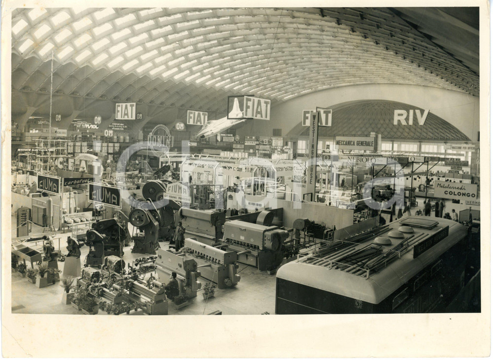 1955 ca TORINO Salone Internazionale della Tecnica - Veduta generale *Foto